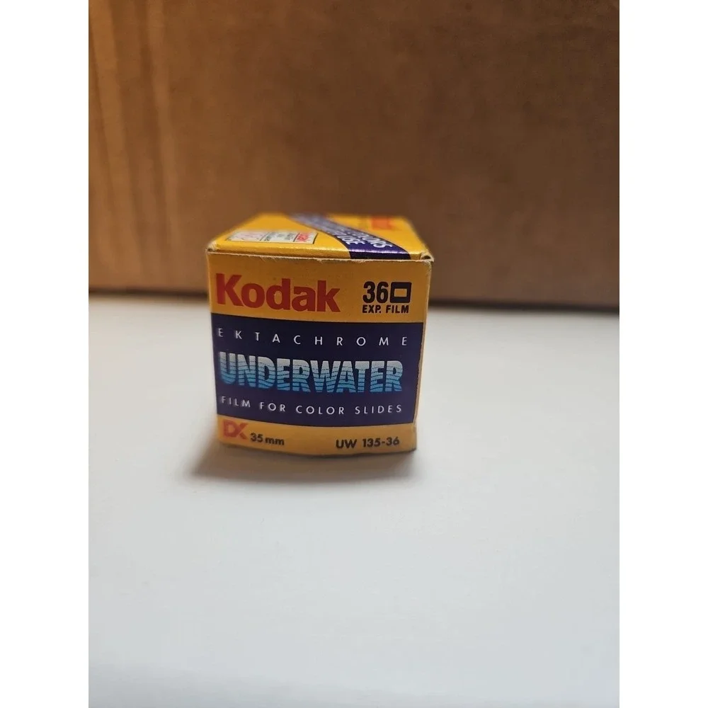 KODAK EKTACHROME UNDERWATER UW 135-36mm FILM EXP 02/1995 Color Slides‎ EI50 New